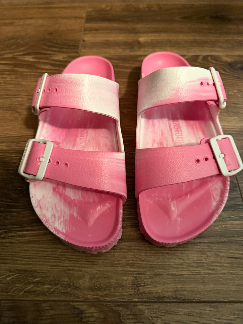 Birkenstock Arizona style. Multicolor, pink and white super cute for summer.